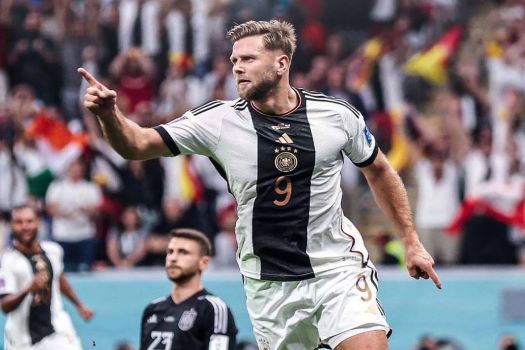 Spain and Germany ends in a draw 1-1