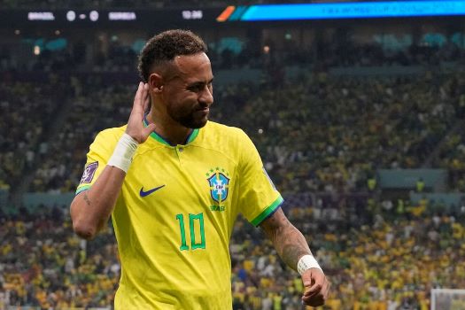 Brazil's injury-riddled team needs poise to rule in Qatar, yet Neymar dependency persists