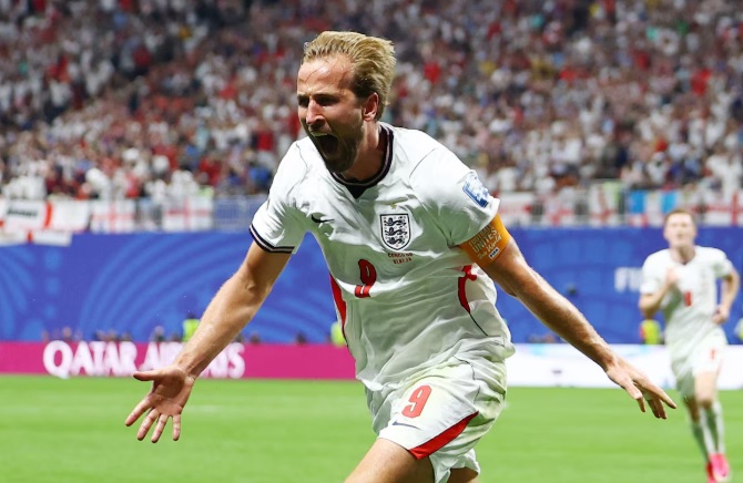 Kane Rescues England in Dramatic Fashion